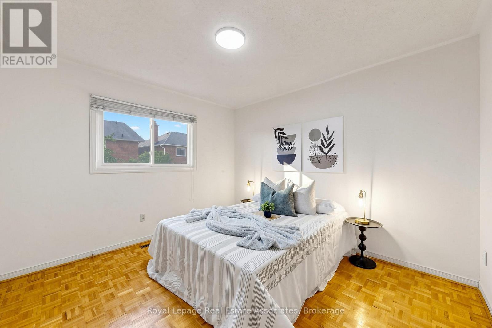 9 Kingsplate Crescent, Toronto, Ontario  M9W 6X6 - Photo 37 - W13452748