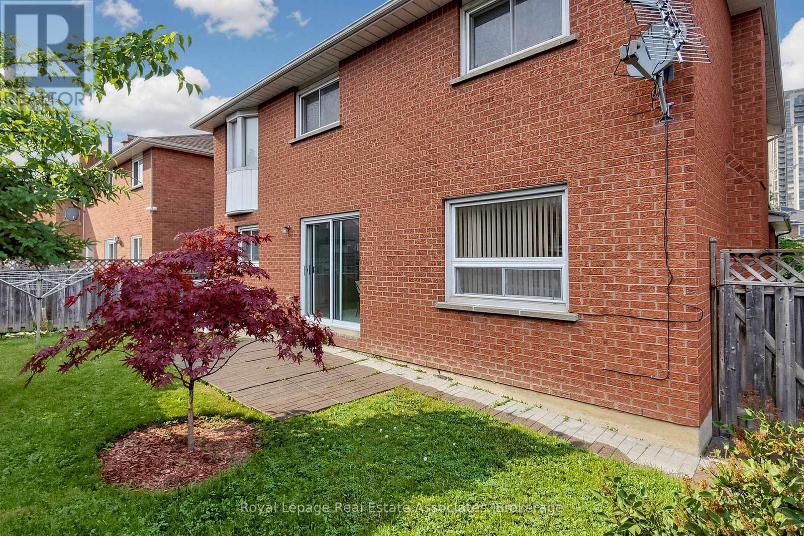 9 Kingsplate Crescent, Toronto, Ontario  M9W 6X6 - Photo 49 - W13452748