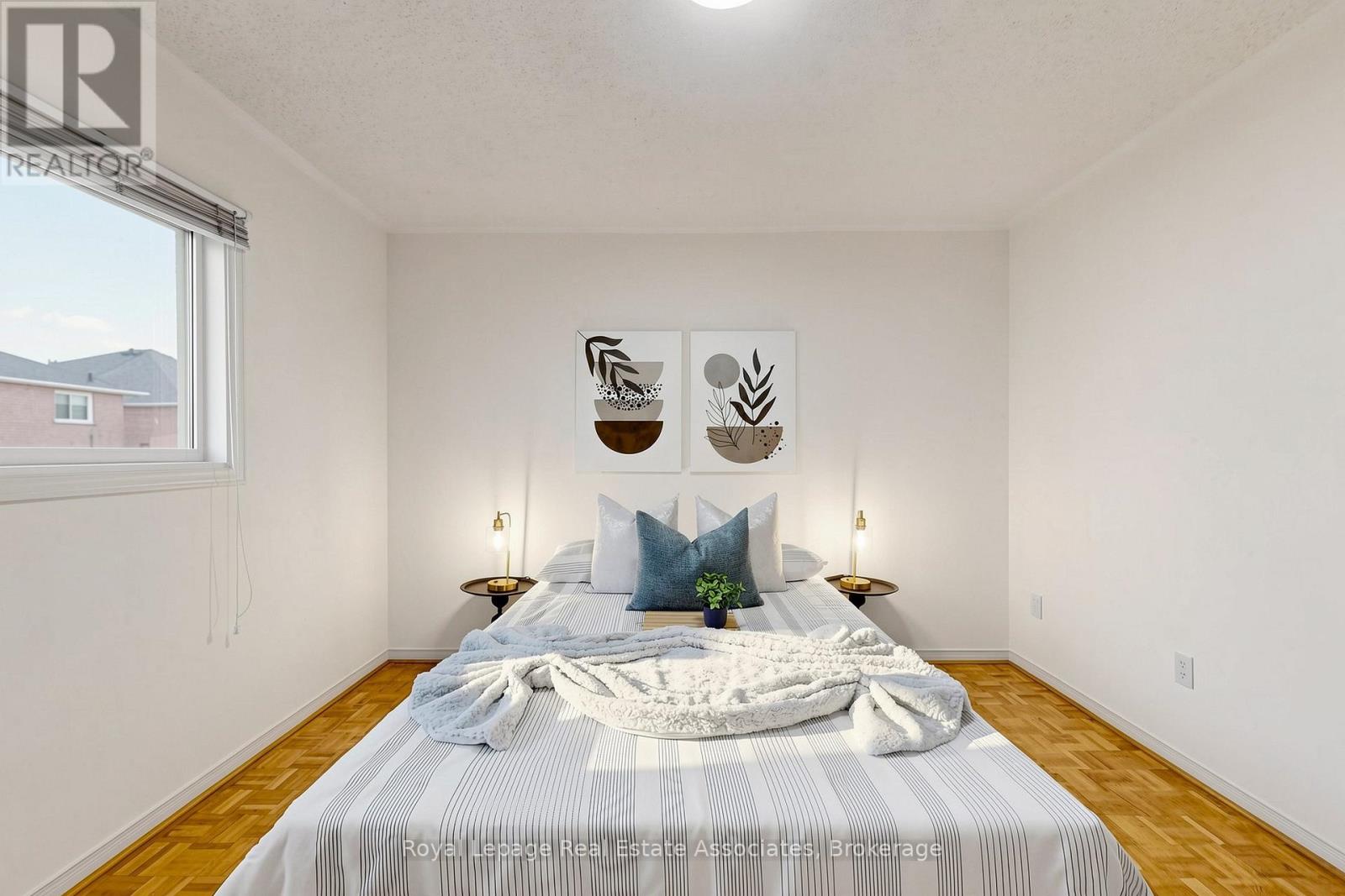 9 Kingsplate Crescent, Toronto, Ontario  M9W 6X6 - Photo 38 - W13452748