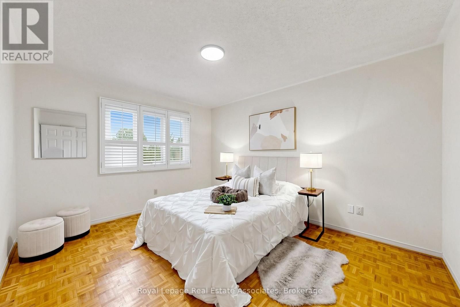 9 Kingsplate Crescent, Toronto, Ontario  M9W 6X6 - Photo 34 - W13452748