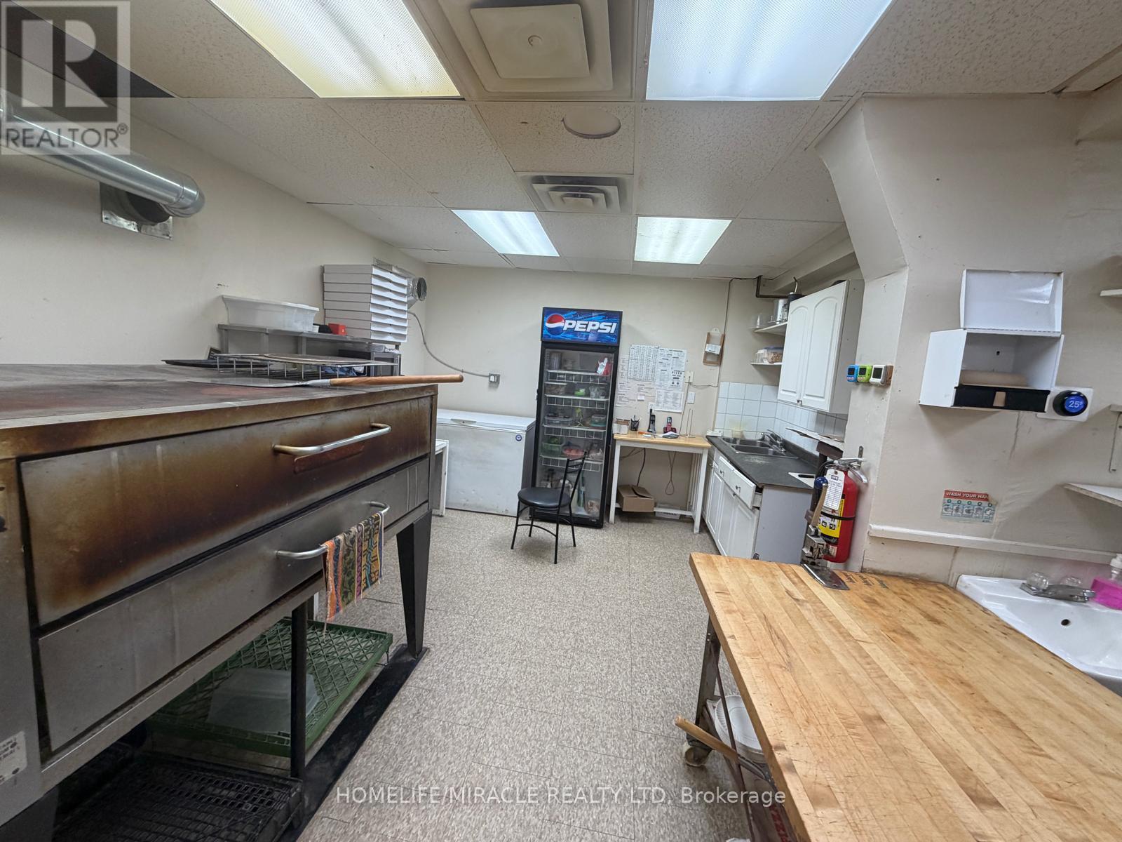13 Yonge Street S, Springwater, Ontario L0L 1P0 - Photo 11 - S13627150