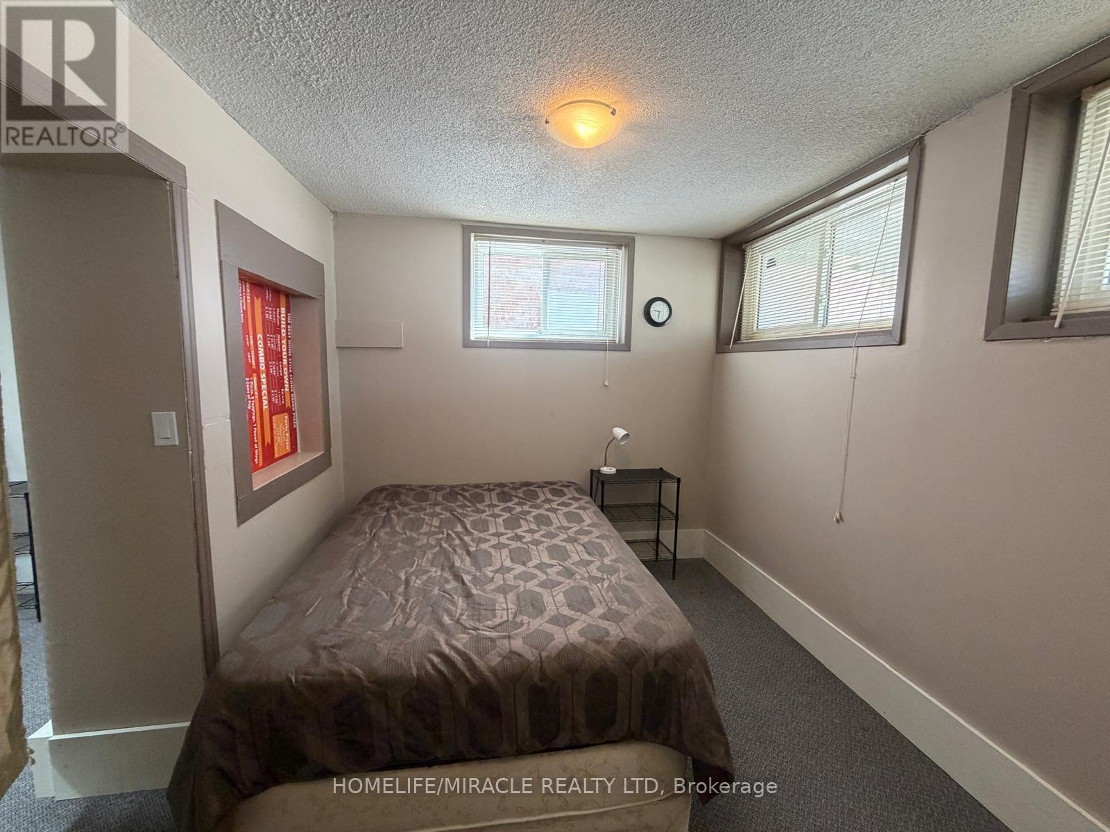 13 Yonge Street S, Springwater, Ontario L0L 1P0 - Photo 15 - S13627150