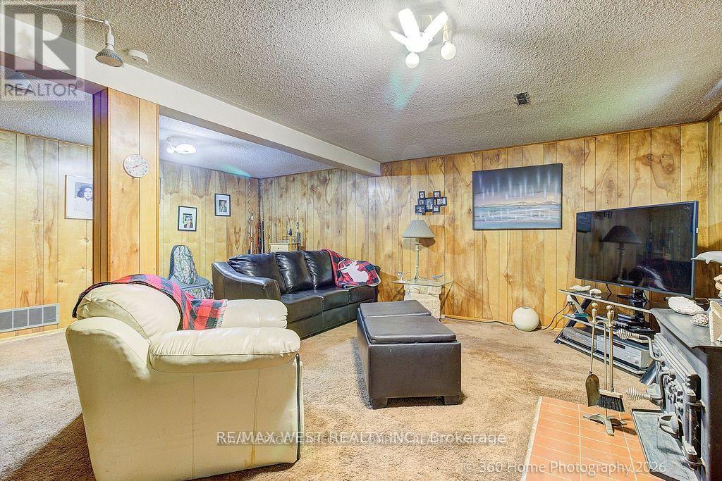 1583 Otterby Road, Mississauga, Ontario  L4X 1W8 - Photo 16 - W13627086