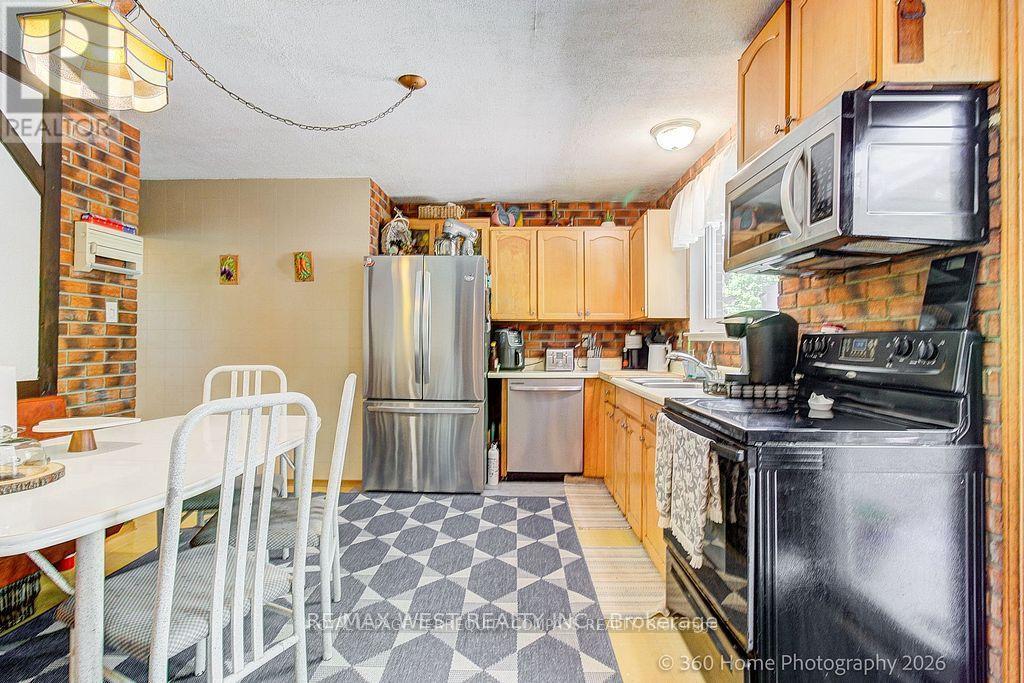 1583 Otterby Road, Mississauga, Ontario  L4X 1W8 - Photo 6 - W13627086