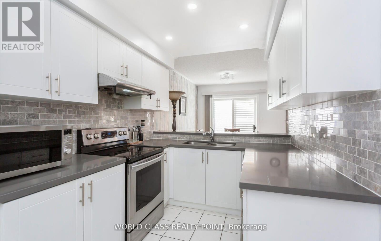17 Manett Crescent E, Brampton, Ontario  L6X 4X4 - Photo 15 - W13627094