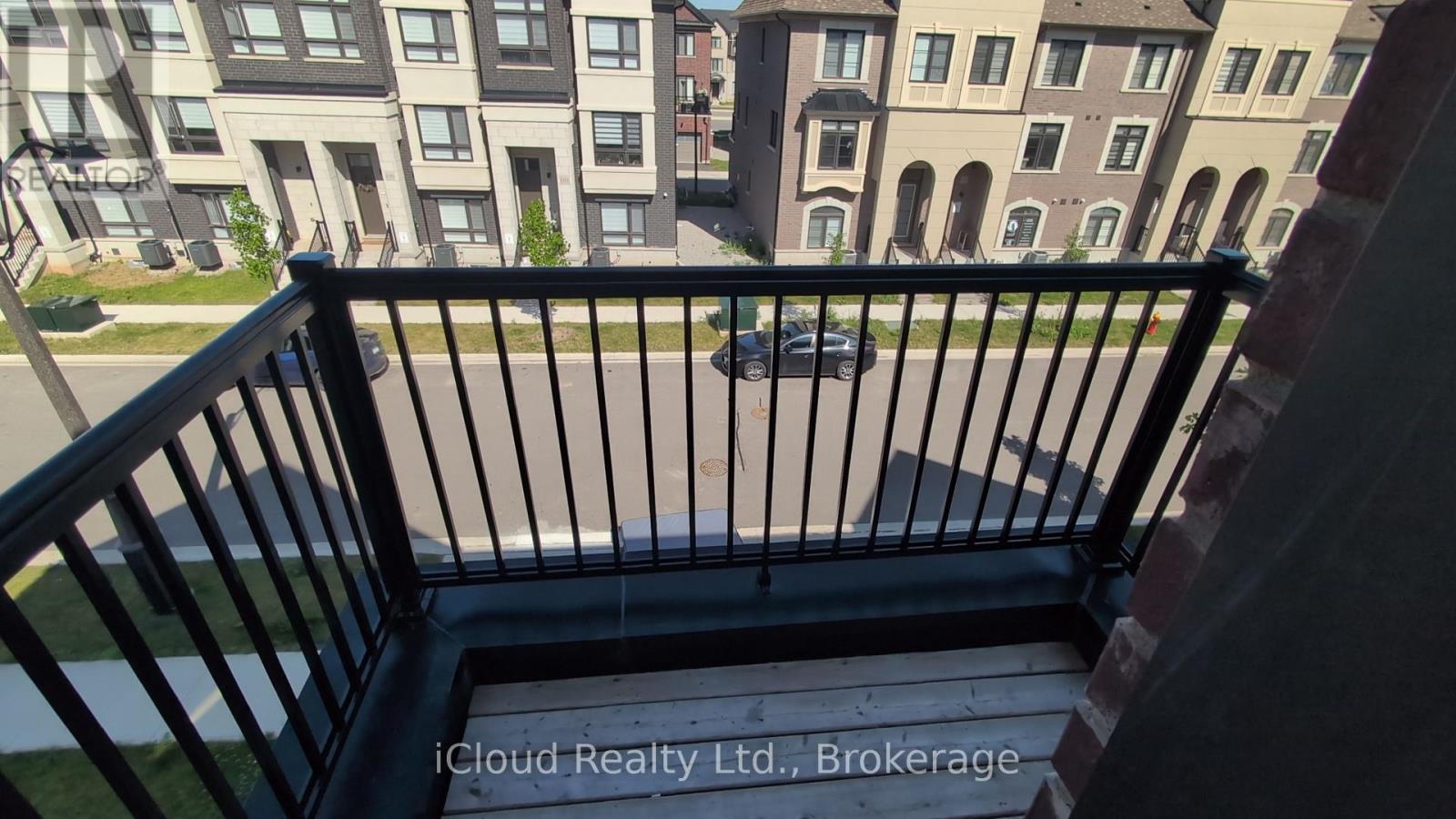1346 Kobzar Drive, Oakville, Ontario  L6M 4L8 - Photo 21 - W13627136