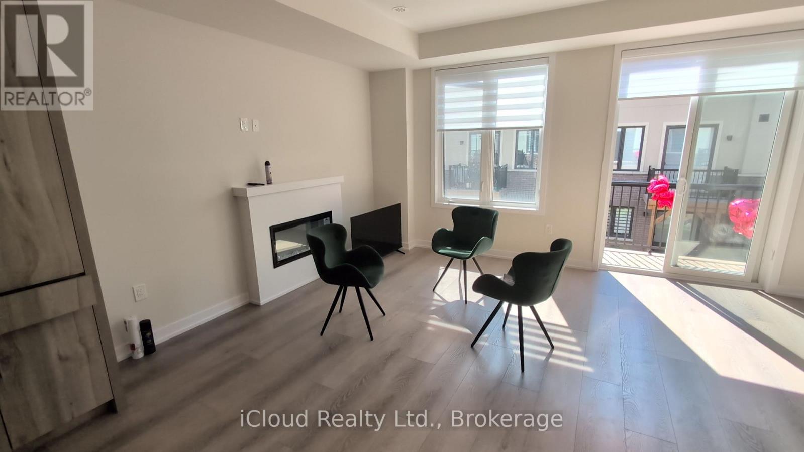 1346 Kobzar Drive, Oakville, Ontario  L6M 4L8 - Photo 3 - W13627136