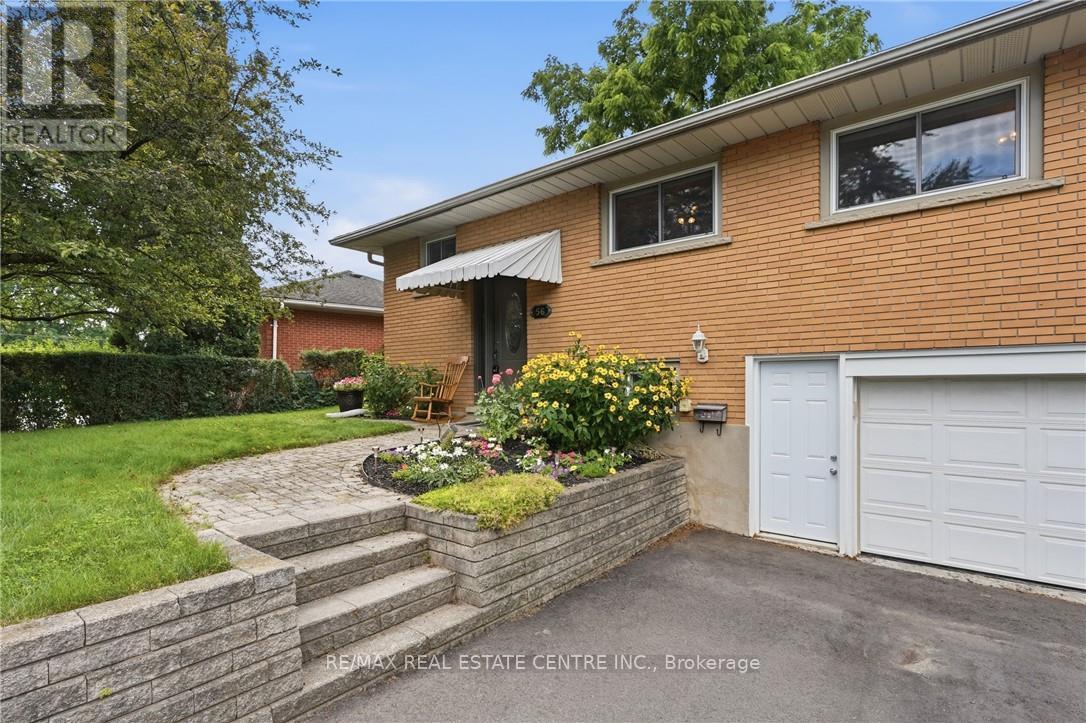 56 Renwick Avenue, Cambridge, Ontario  N3C 2T7 - Photo 3 - X13627128