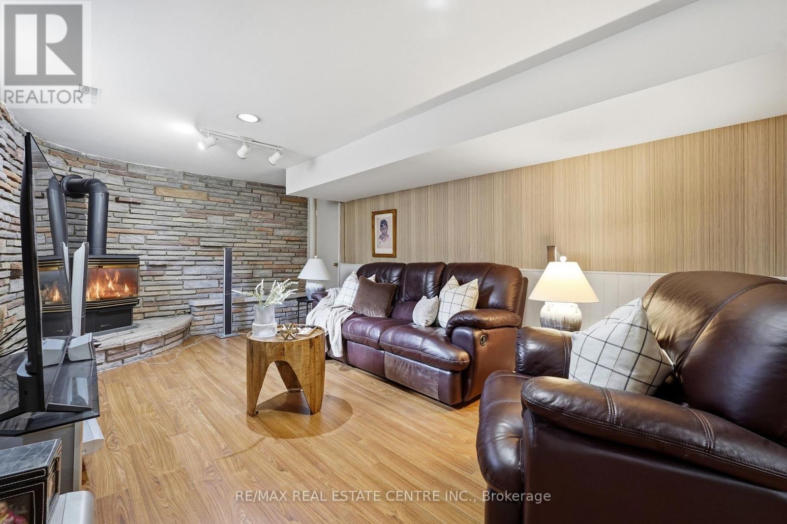 56 Renwick Avenue, Cambridge, Ontario  N3C 2T7 - Photo 31 - X13627128