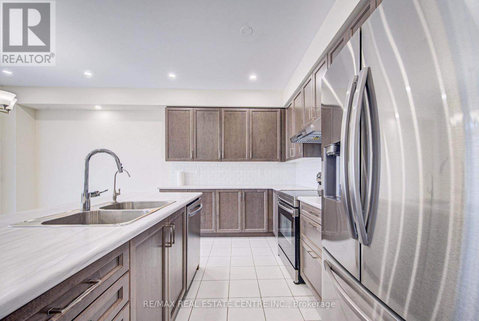407 Dolman Street, Woolwich, Ontario  N0B 1M0 - Photo 16 - X13627158