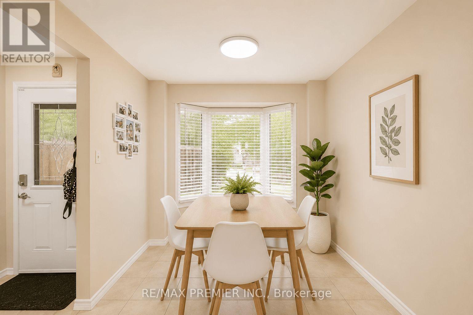 10 - 476 KINGSCOURT DRIVE