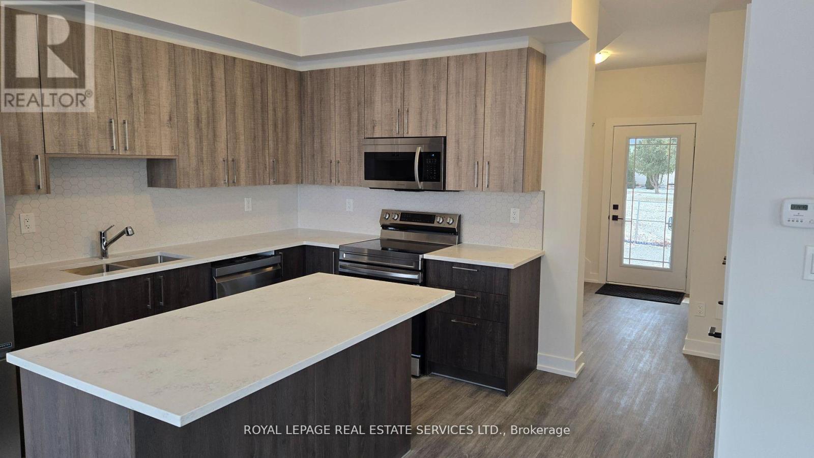 1 - 6894 Garner Road, Niagara Falls, Ontario  L2E 6S5 - Photo 6 - X13627192