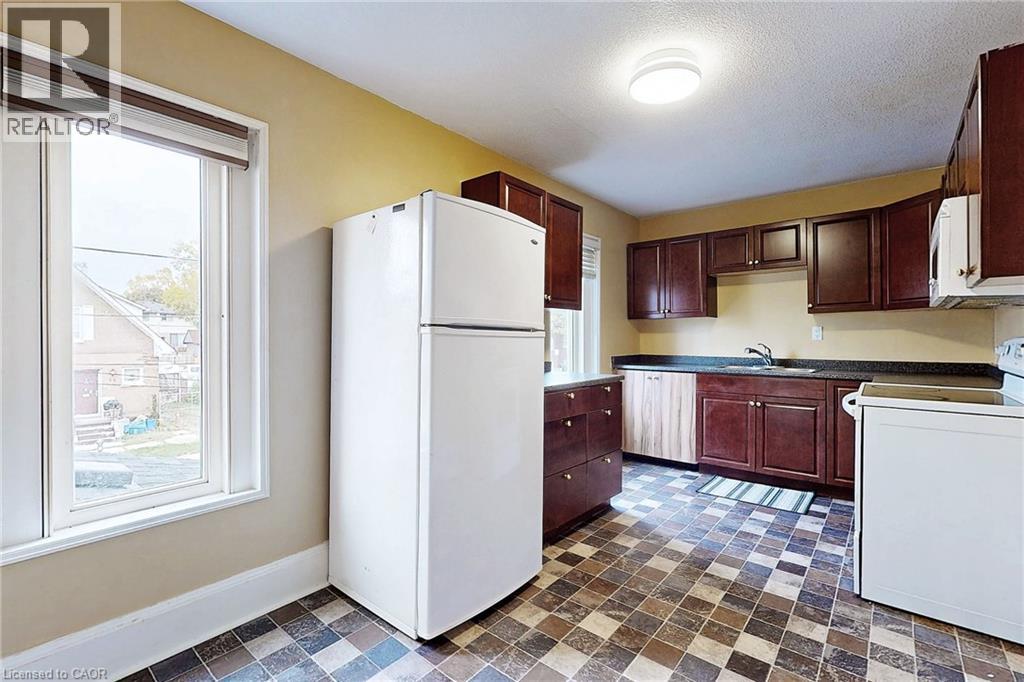 15 Colborne Street E, Oshawa, Ontario  L1G 1M1 - Photo 14 - 40847256