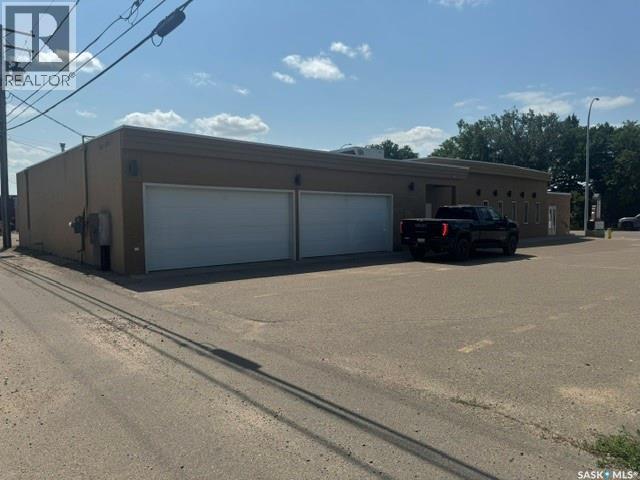 1332-1342 100th Street, North Battleford, Saskatchewan  S9A 0V8 - Photo 2 - SK044248