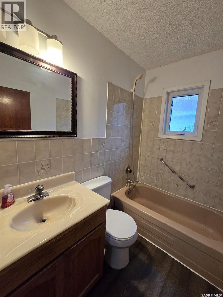 142 First Street W, Glenavon, Saskatchewan  S0G 1Y0 - Photo 38 - SK044173