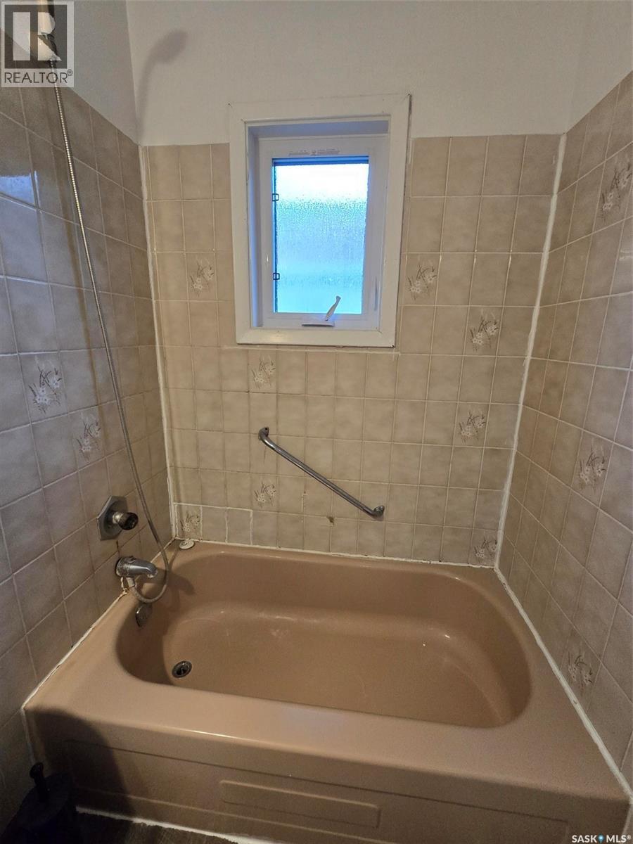142 First Street W, Glenavon, Saskatchewan  S0G 1Y0 - Photo 40 - SK044173