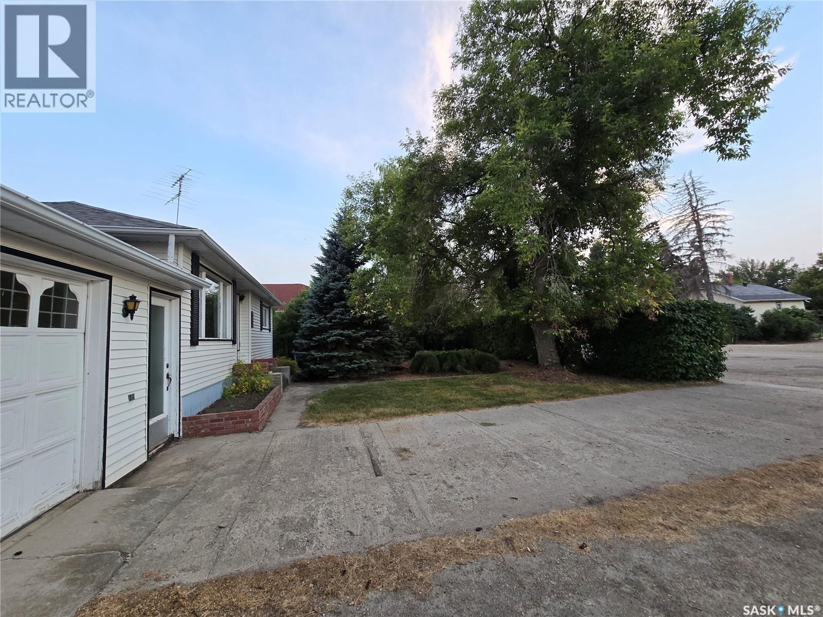 142 First Street W, Glenavon, Saskatchewan  S0G 1Y0 - Photo 61 - SK044173