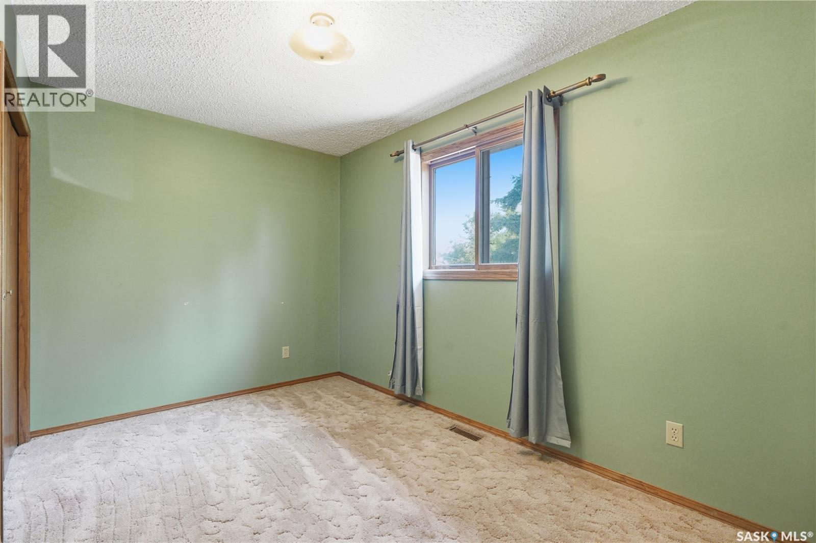 218 Main Street, Young, Saskatchewan S0K 4Y0 - Photo 16 - SK044151