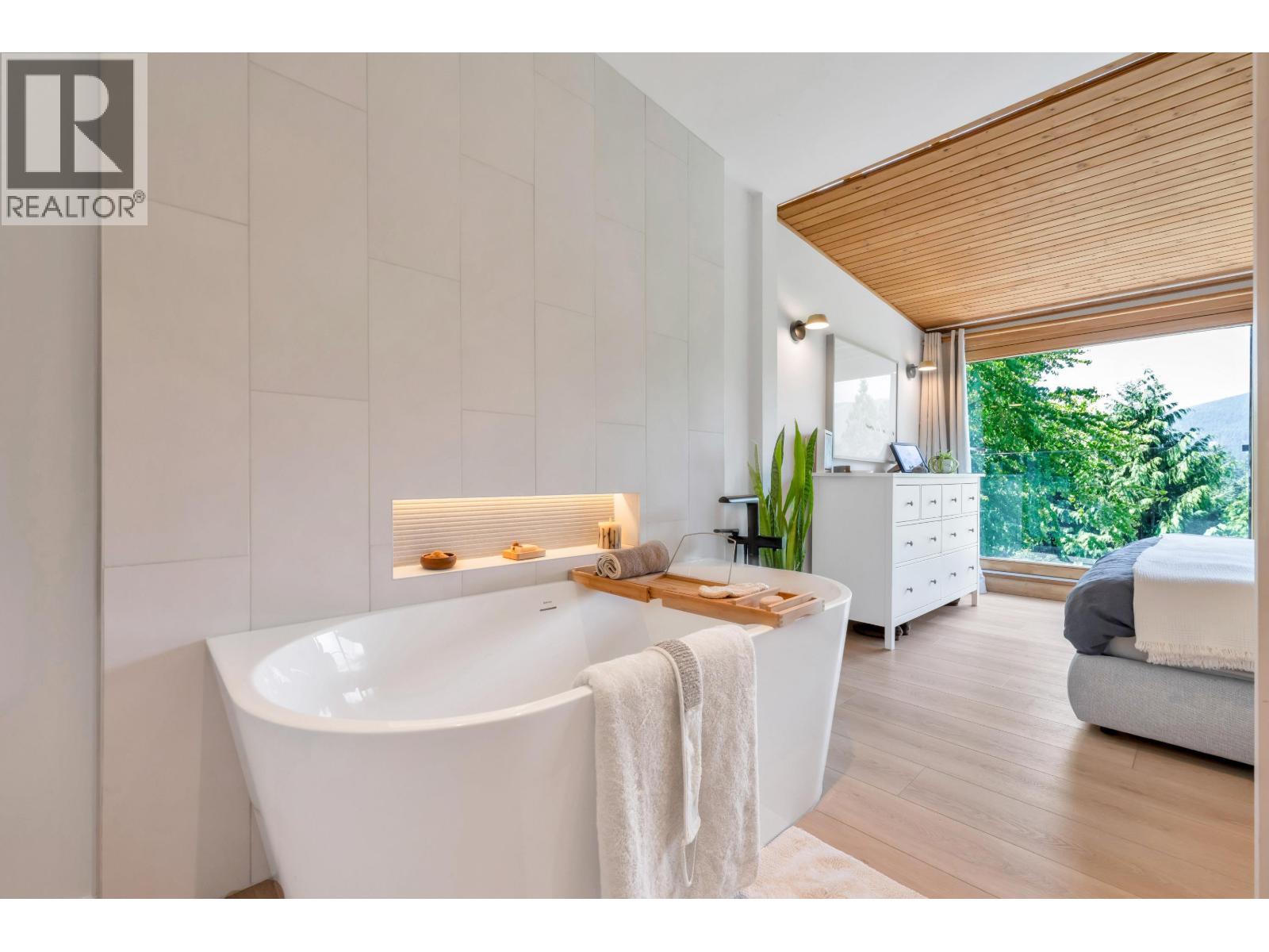 5623 Eagle Court, North Vancouver, British Columbia  V7R 4V4 - Photo 21 - R3150275