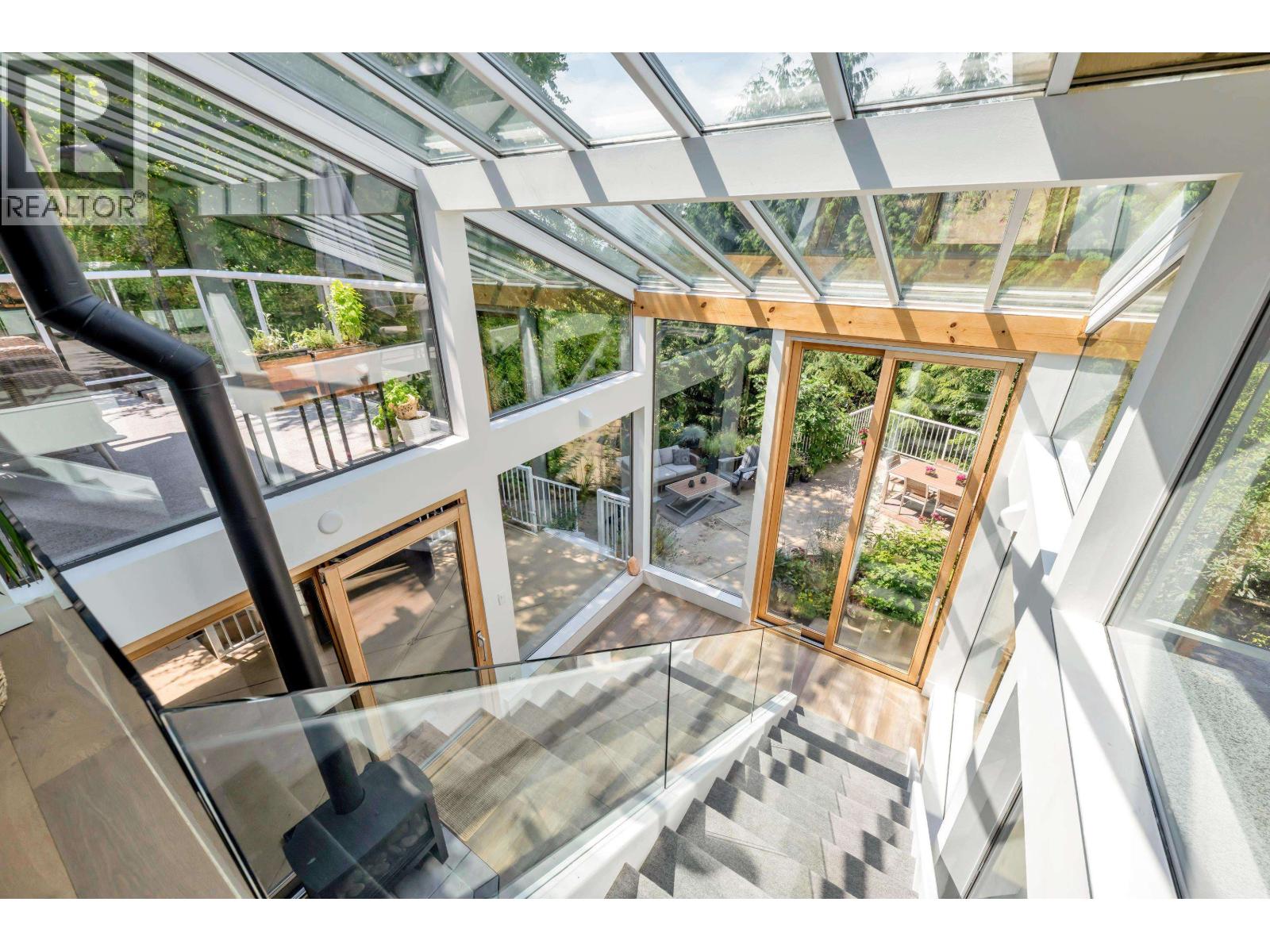 5623 Eagle Court, North Vancouver, British Columbia  V7R 4V4 - Photo 27 - R3150275
