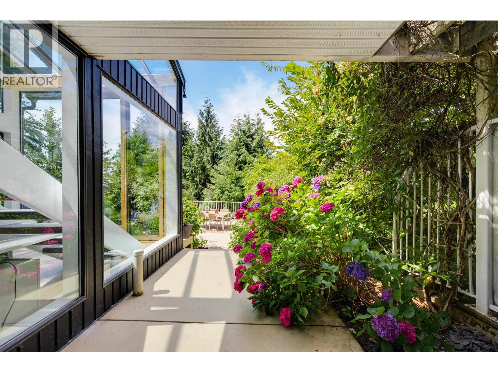 5623 Eagle Court, North Vancouver, British Columbia  V7R 4V4 - Photo 34 - R3150275
