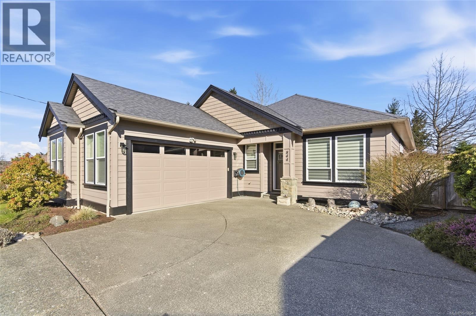 844 Mulholland Dr, French Creek, British Columbia