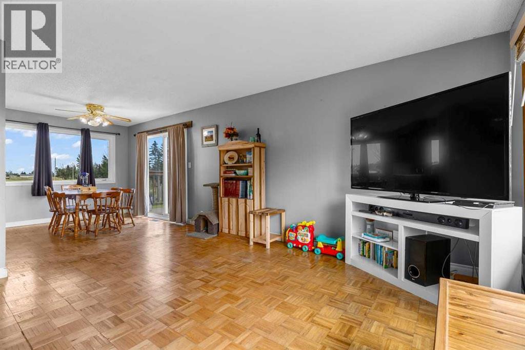 466054 113 Street E, Rural Foothills County, Alberta  T2V 1P7 - Photo 4 - A2333741
