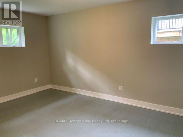 5 Oakwood Avenue S, Tiny, Ontario  L9M 0J2 - Photo 10 - S13627170