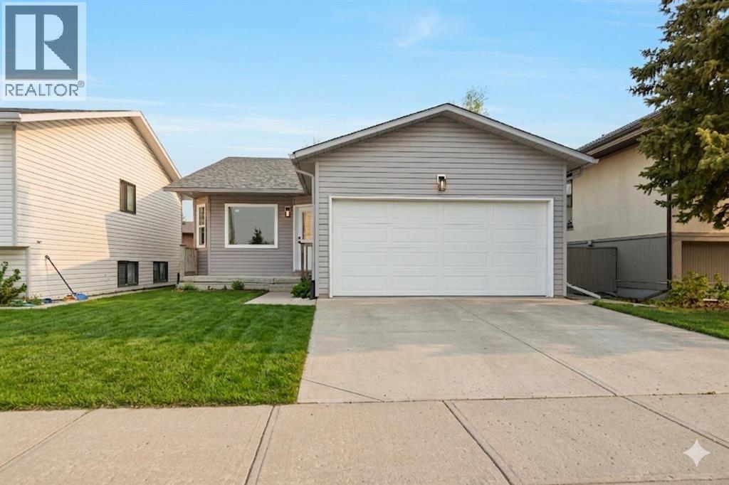 2031 24 Avenue NE, Calgary, Alberta  t2e 8h4 - Photo 2 - A2333930