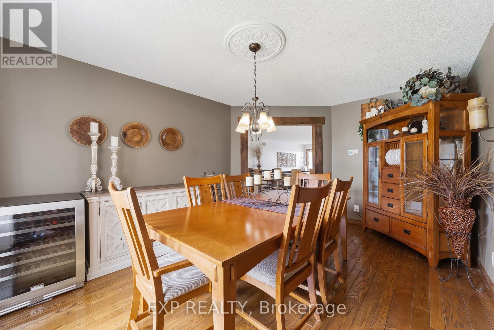 57 Valleyview Crescent, Thames Centre, Ontario N0L 1G3 - Photo 10 - X13627214