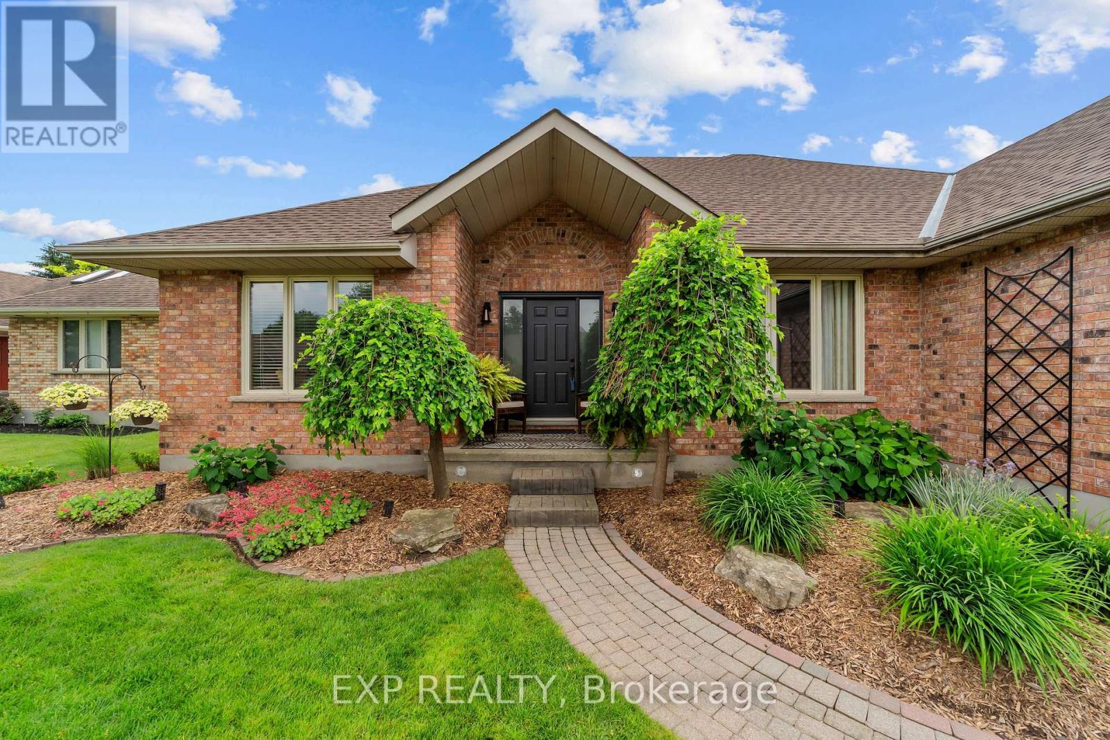 57 Valleyview Crescent, Thames Centre, Ontario N0L 1G3 - Photo 47 - X13627214