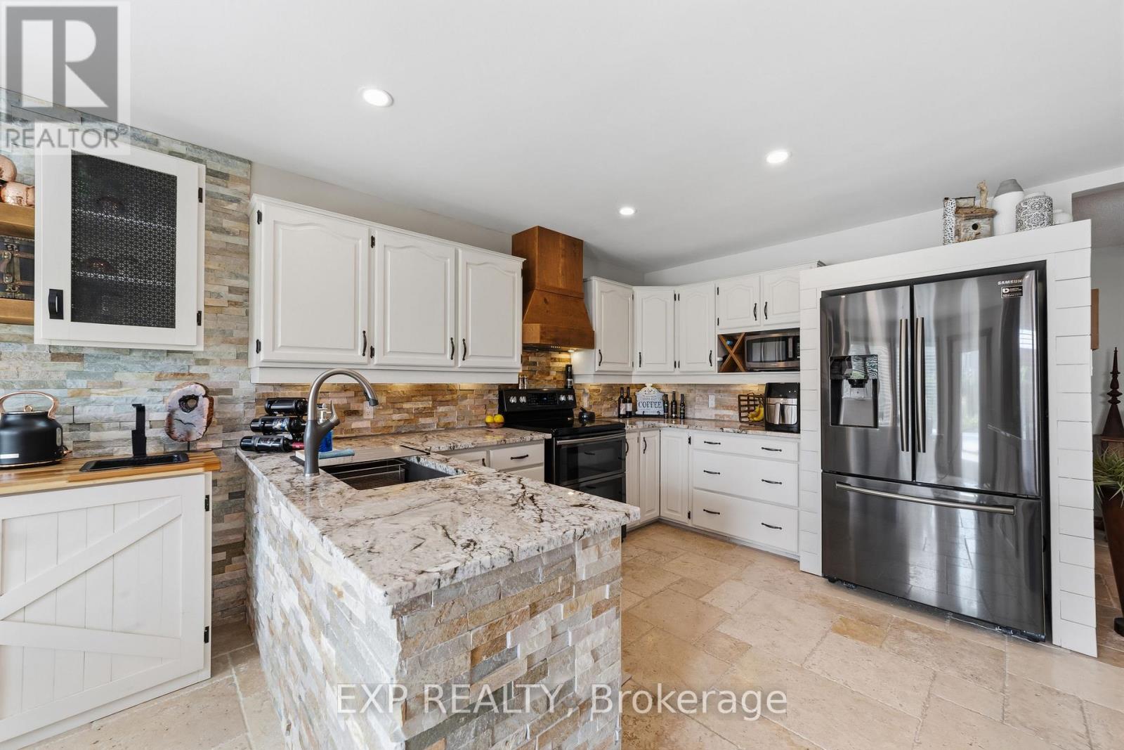 57 Valleyview Crescent, Thames Centre, Ontario N0L 1G3 - Photo 7 - X13627214