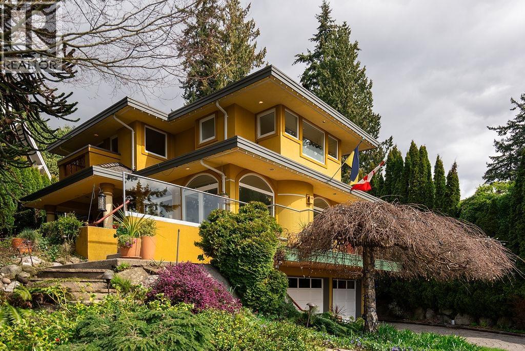 2635 ROSEBERY AVENUE, West Vancouver, British Columbia
