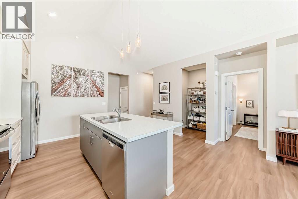 277 Lucas Avenue NW, Calgary, Alberta  T3P 1S3 - Photo 4 - A2303719