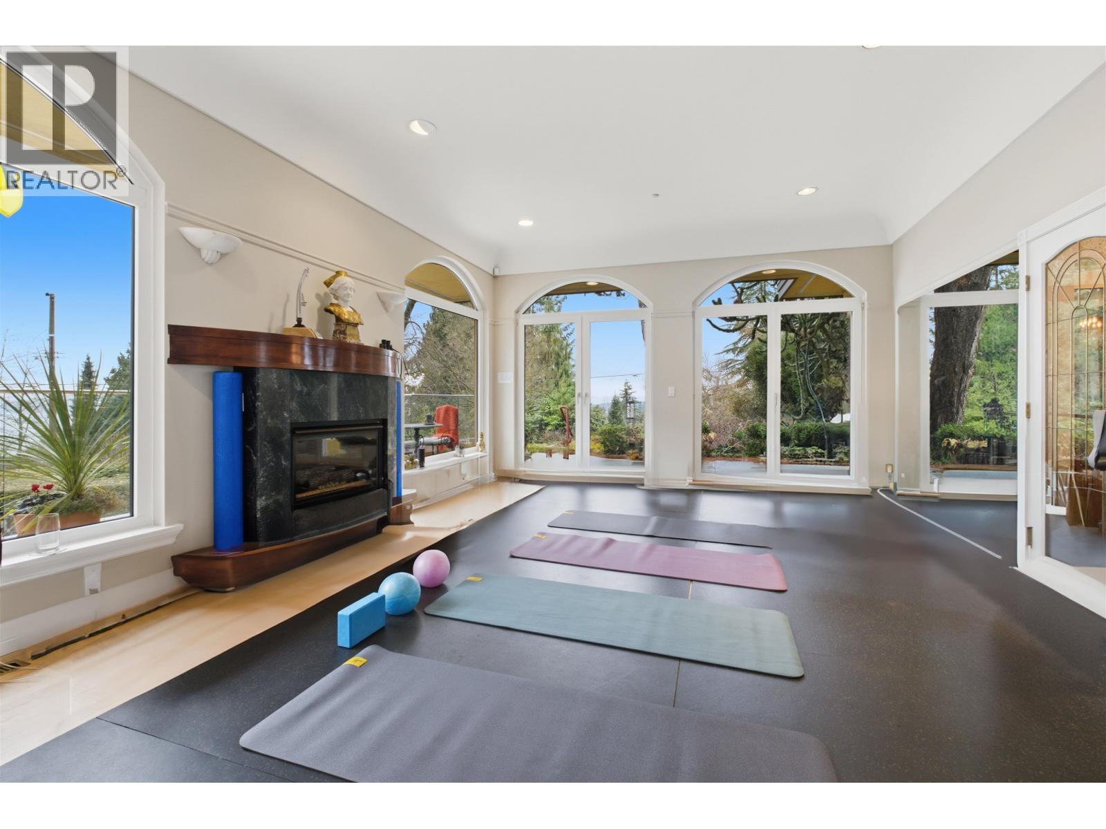 2635 Rosebery Avenue, West Vancouver, British Columbia  V7V 3A3 - Photo 15 - R3090683