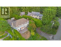 5384 KEW CLIFF ROAD, West Vancouver, British Columbia
