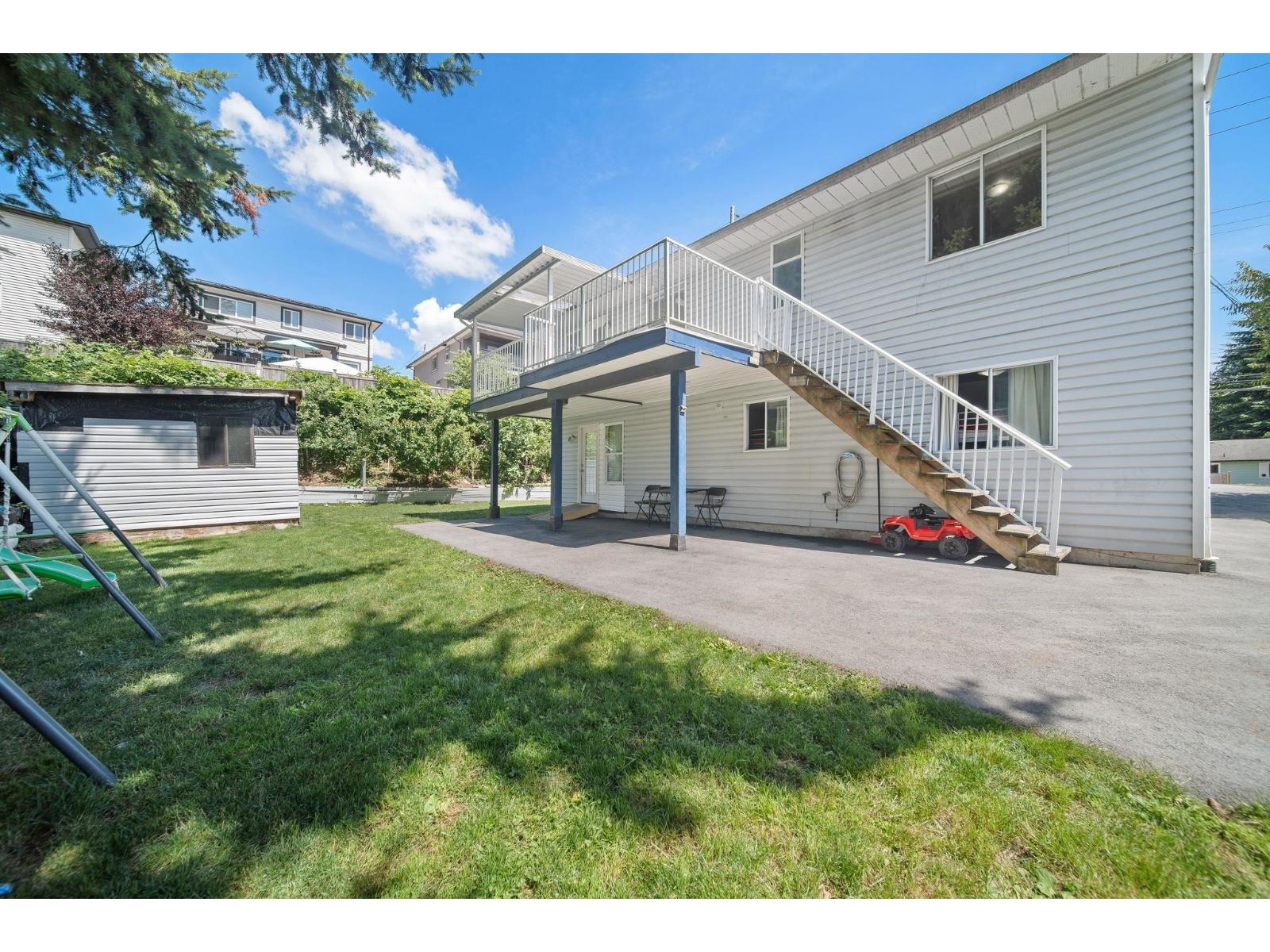 8167 Cedar Street, Mission, British Columbia  V2V 3N4 - Photo 5 - R3151487
