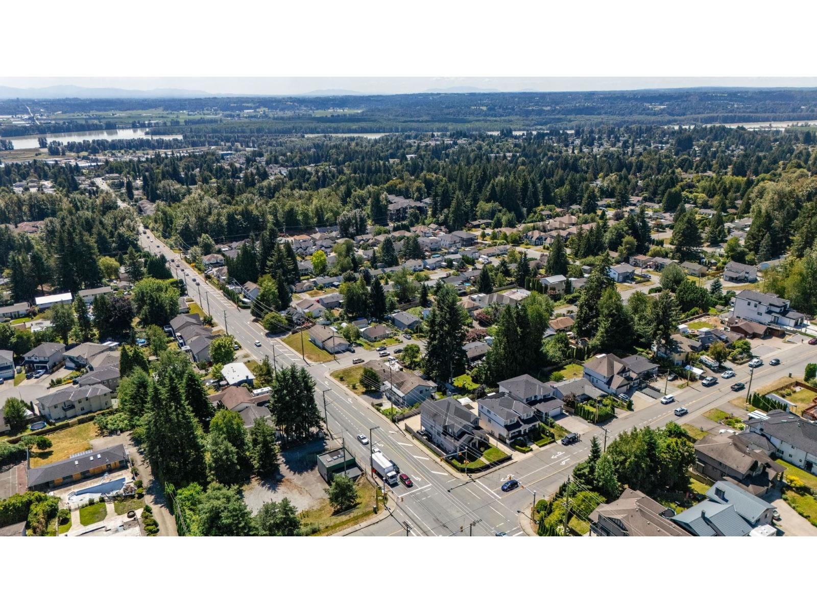8167 Cedar Street, Mission, British Columbia  V2V 3N4 - Photo 8 - R3151487