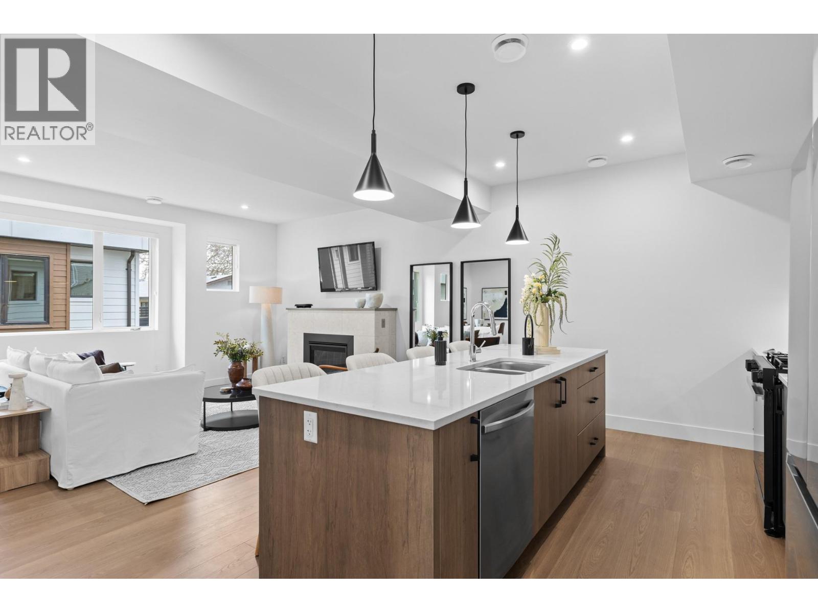 1463 Inkar Road Unit# 5, Kelowna, British Columbia  V1Y 8J1 - Photo 4 - 10375782