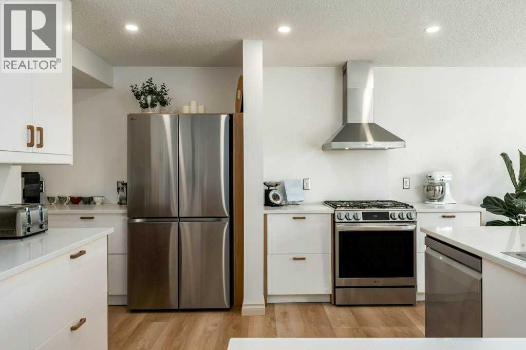 131 Westmount Hill, Okotoks, Alberta  T1S 0E1 - Photo 9 - A2324285