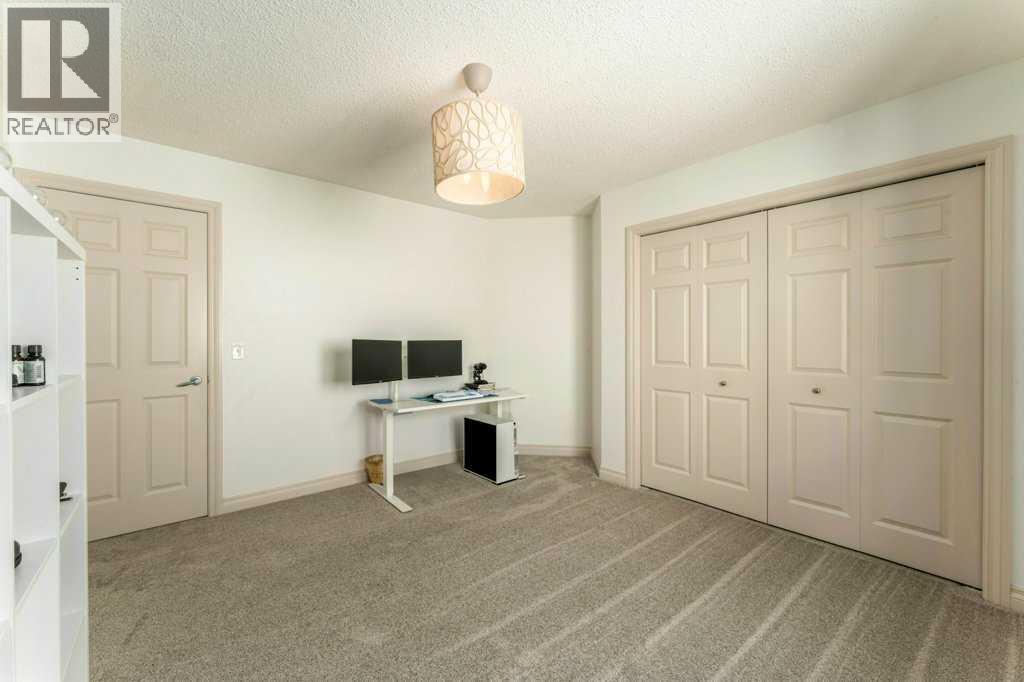 131 Westmount Hill, Okotoks, Alberta  T1S 0E1 - Photo 31 - A2324285