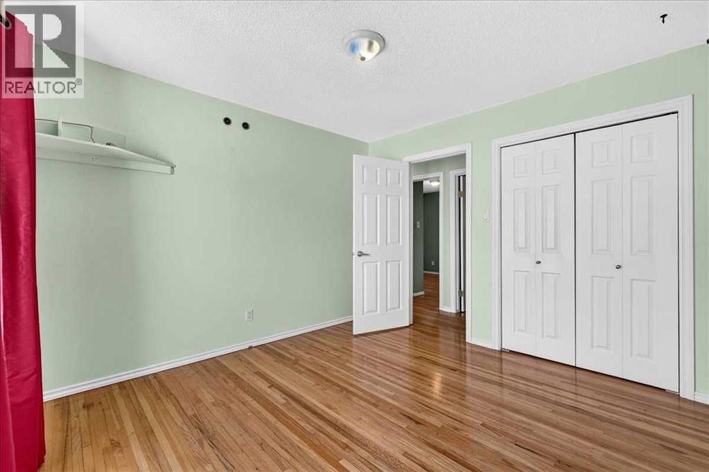 7727 Bowcliffe Crescent NW, Calgary, Alberta  T3B 2S6 - Photo 23 - A2328949
