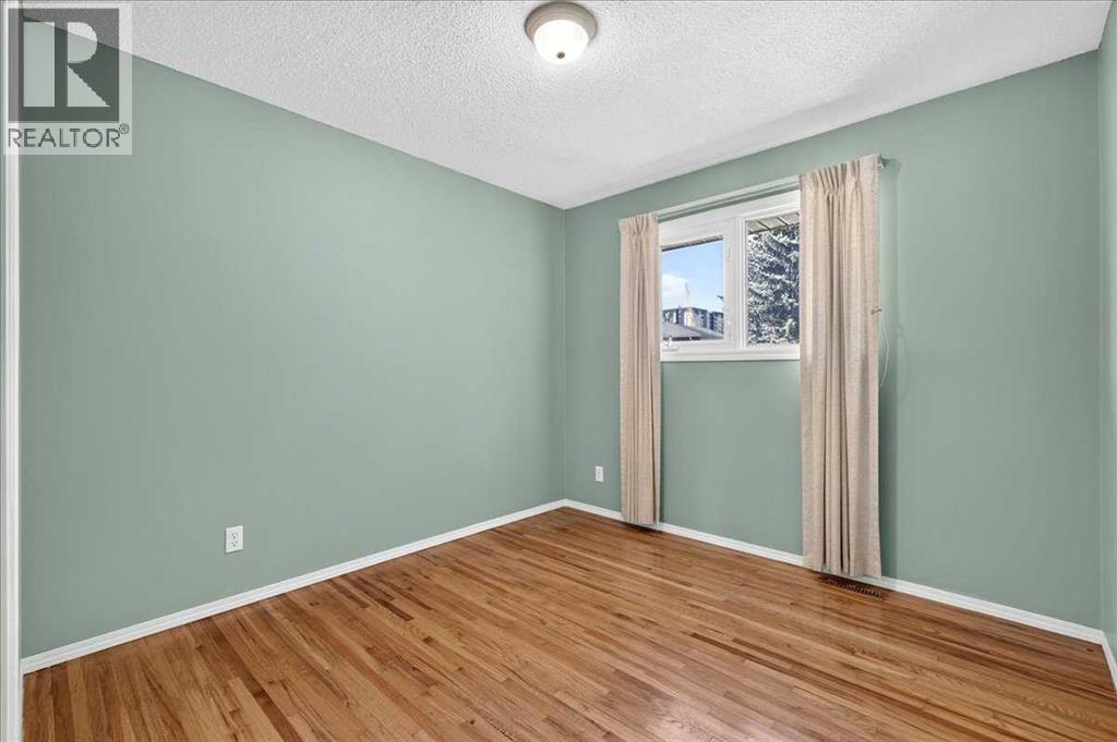 7727 Bowcliffe Crescent NW, Calgary, Alberta  T3B 2S6 - Photo 28 - A2328949