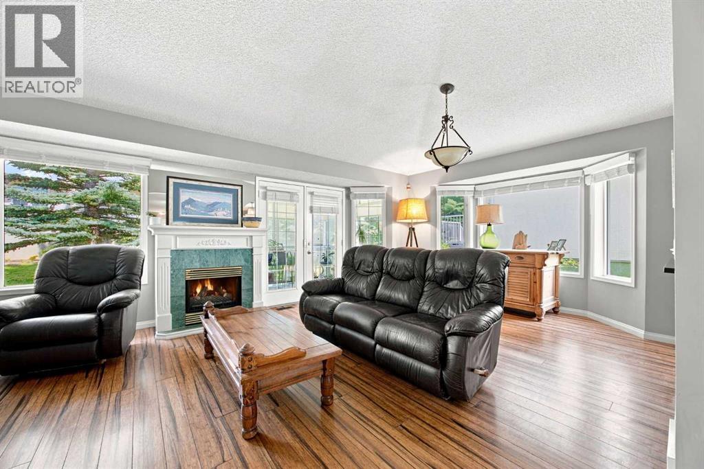 128 Sienna Park Green SW, Calgary, Alberta T3H 3N7 - Photo 10 - A2330020