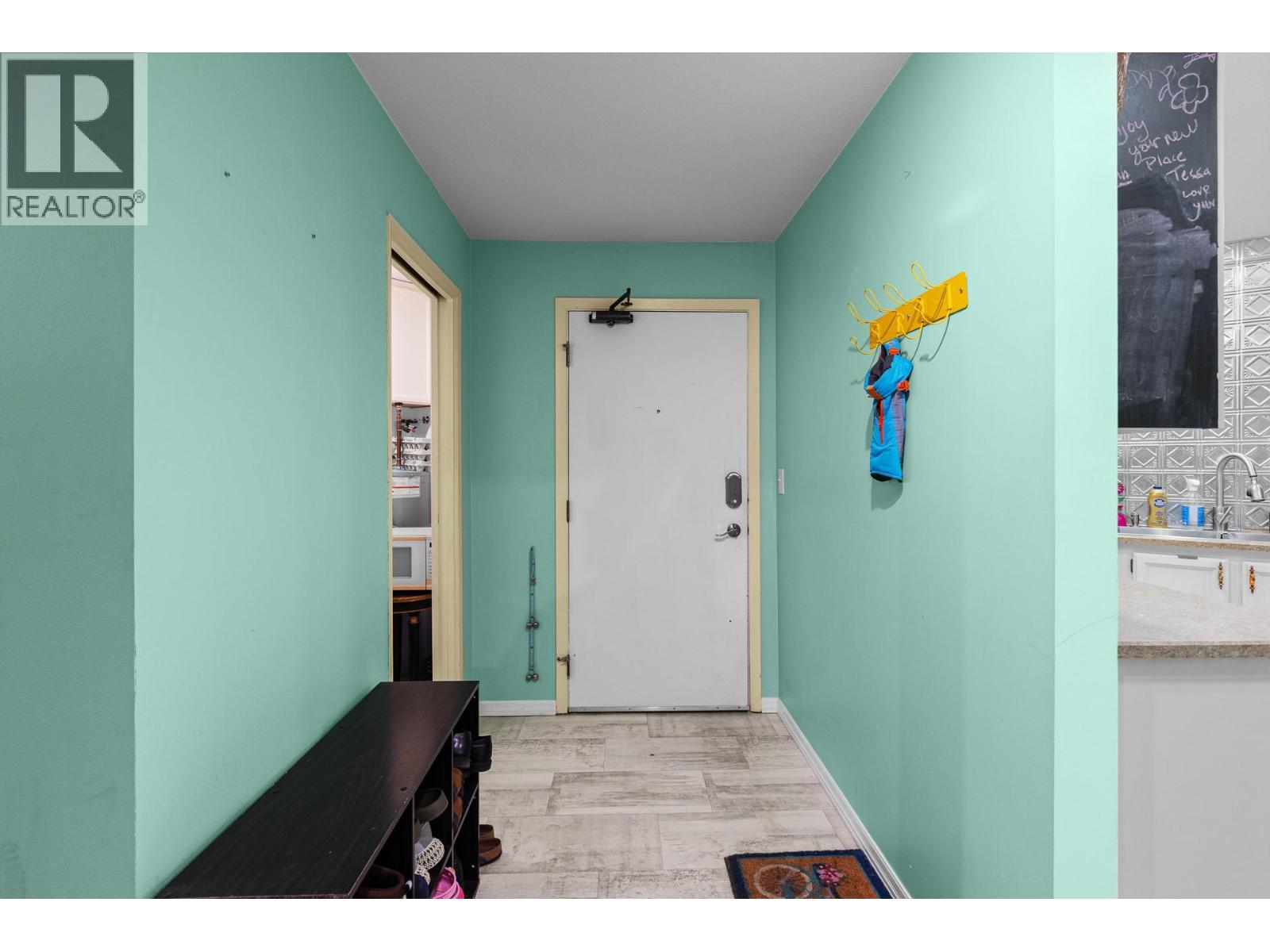 983 Bernard Avenue Unit# 106, Kelowna, British Columbia  V1Y 6P7 - Photo 5 - 10393885