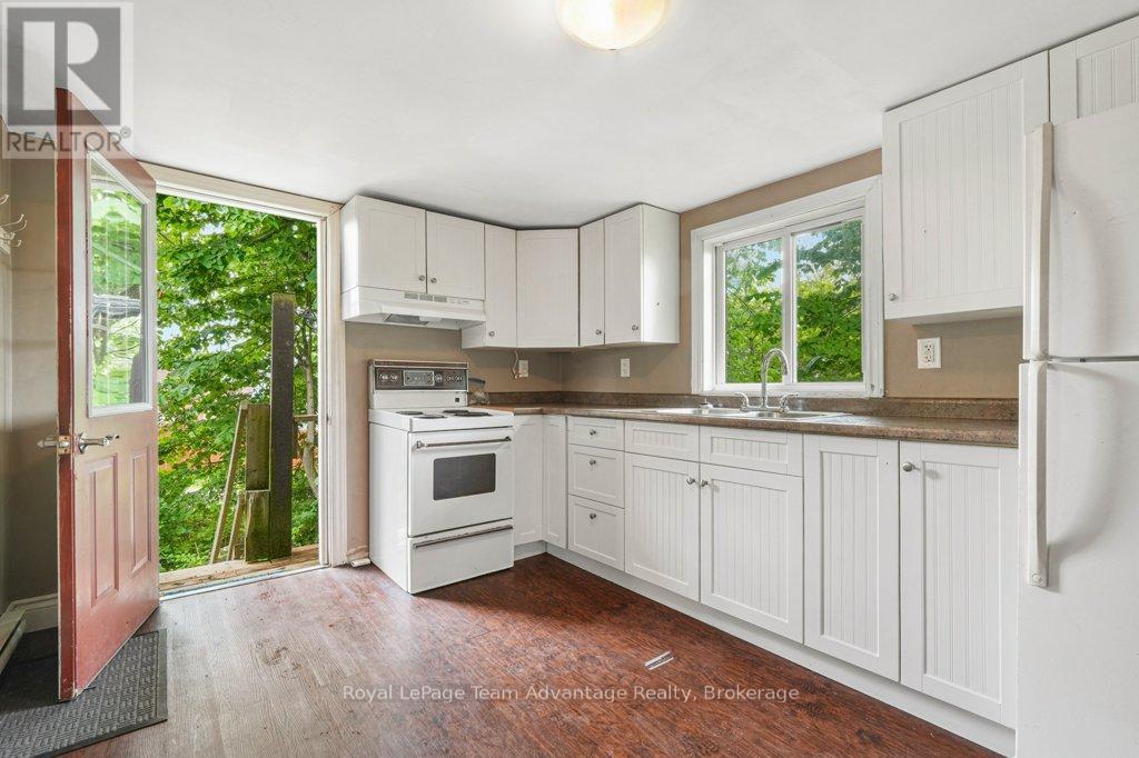 41 Emily Street, Parry Sound, Ontario  P2A 2P6 - Photo 7 - X13531312