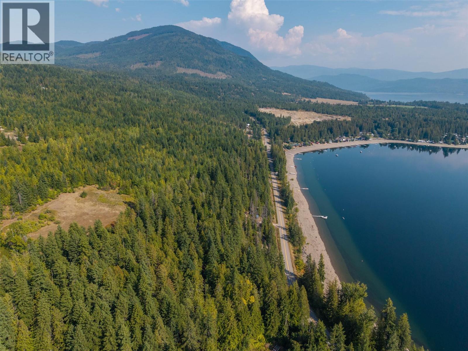 6677 Squilax-Anglemont Road, Magna Bay, British Columbia  V0E 1M7 - Photo 4 - 10396554