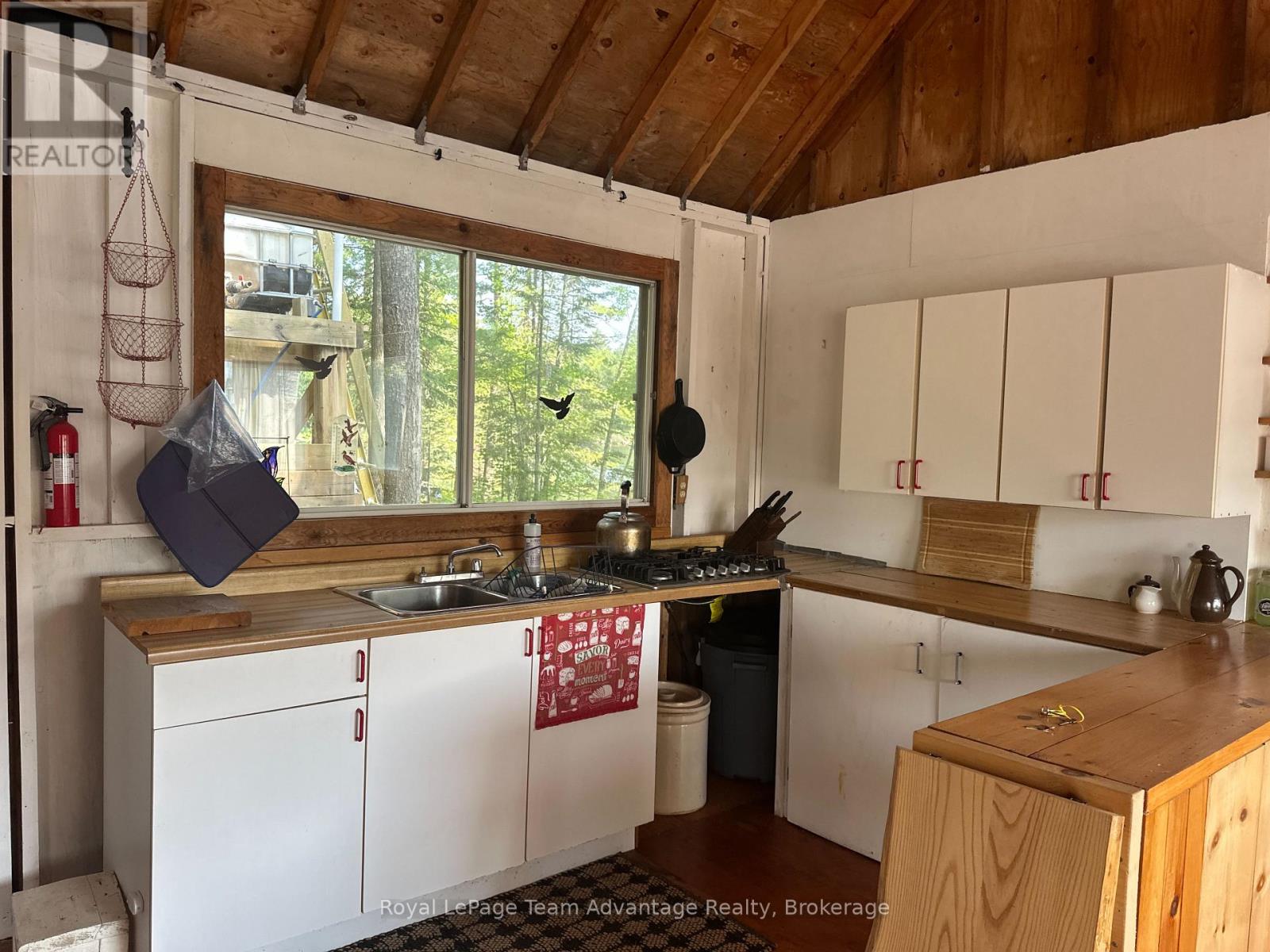 9075 Harris Lake Water, Whitestone, Ontario  P0A 1G0 - Photo 20 - X13607950