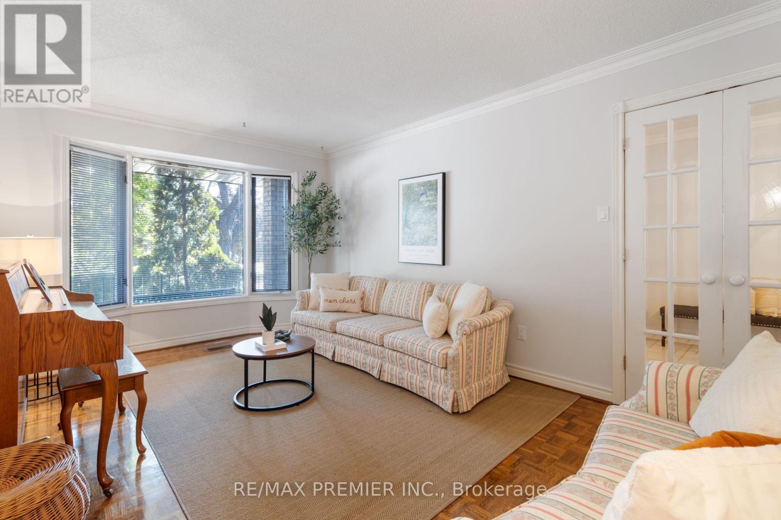 85 Calgary Gardens, Vaughan, Ontario  L4L 8B3 - Photo 10 - N13627216