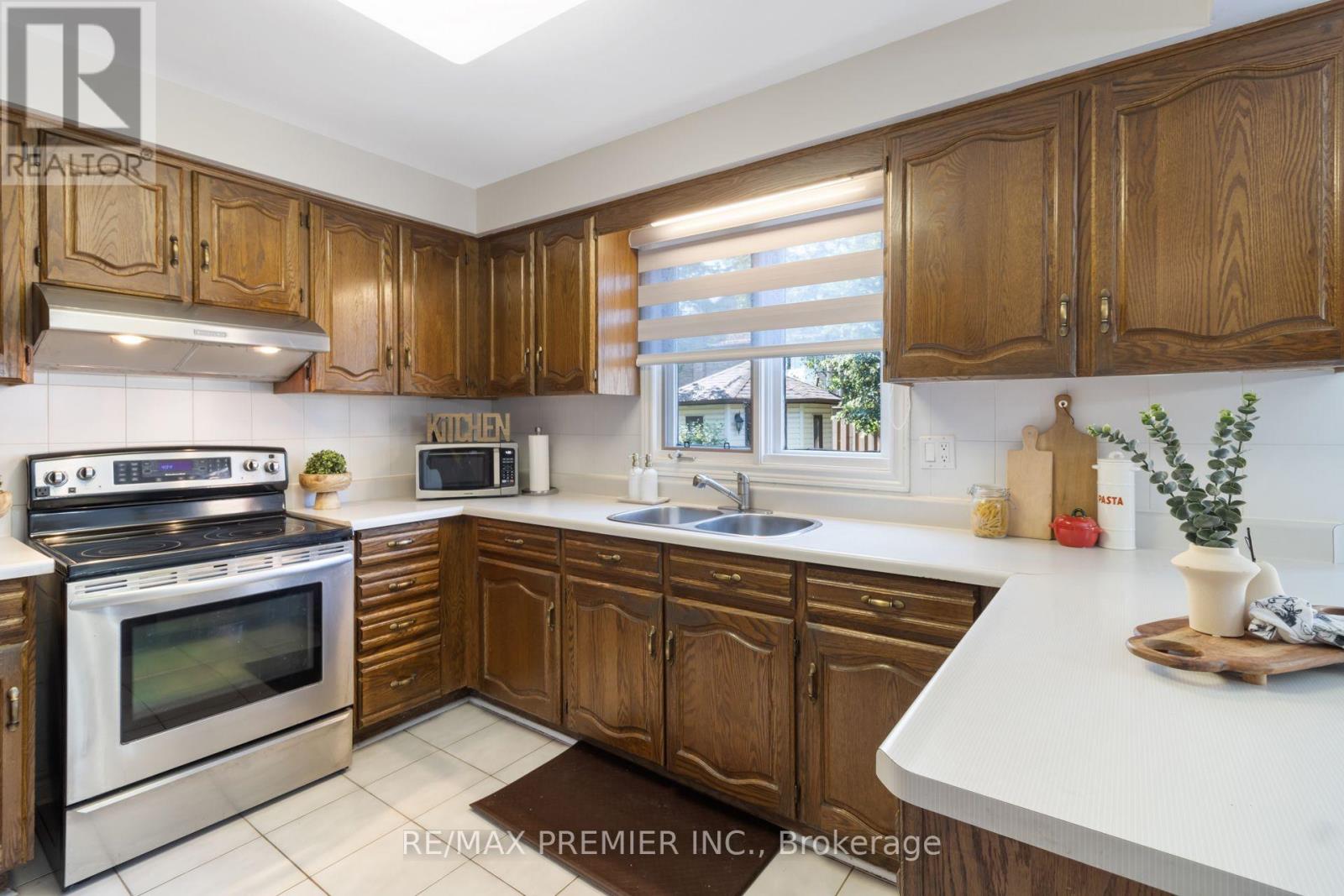 85 Calgary Gardens, Vaughan, Ontario  L4L 8B3 - Photo 22 - N13627216